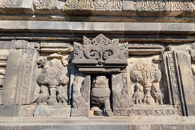 Borobudur and Prambanan Temple Private Tour from Yogyakarta - Borobudur Temple: Guided Climb and the Views That Matter