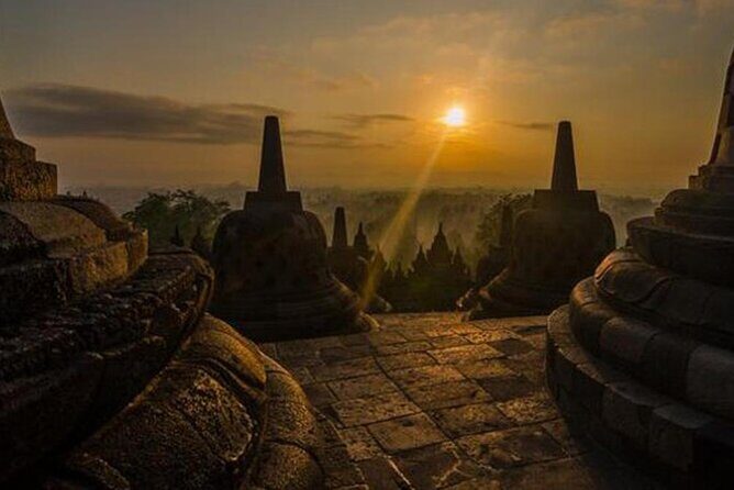 Borobudur Climb To the top & Prambanan Temple All Inclusive Tour - Borobudur and Prambanan in One Day: Why This Route Works