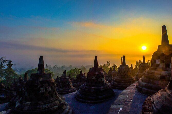 Borobudur Climb To the top & Prambanan Temple All Inclusive Tour - Stop 1: Borobudur Climb and What the 3 Hours Really Covers