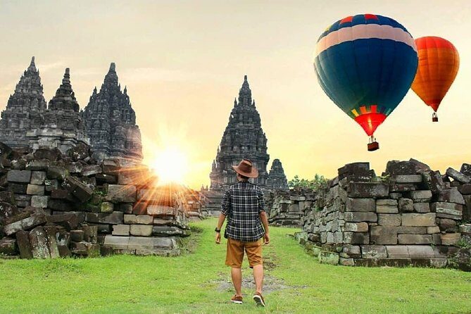 Borobudur Climb To The Top, Prambanan Temple And Ramayana Ballet - Borobudur Priority Climb: what you really gain going to the top