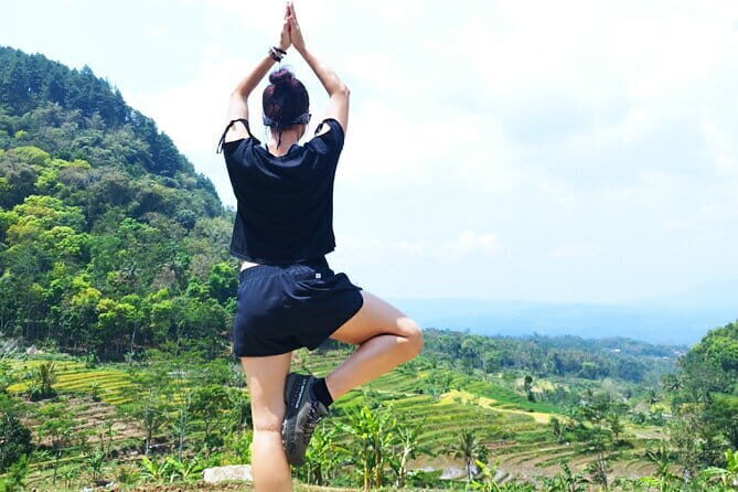 Borobudur Climb Up and Selogriyo Temple Rice Terraces Trekking - A calmer Borobudur day: private pace, real conversations