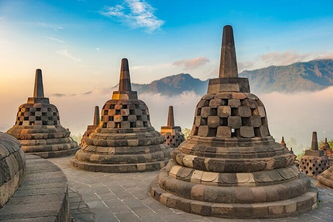 Borobudur (Climb Up), Sultan Palace - Tamansari, Prambanan Tour - Key points worth knowing