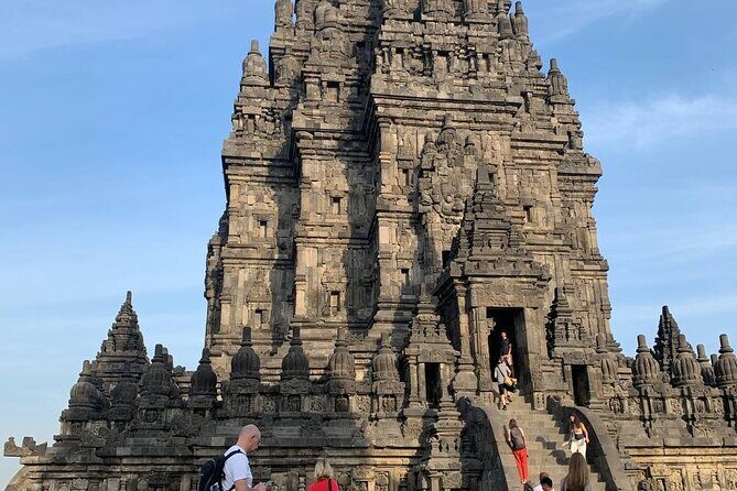 Borobudur ClimbUP guaranteed (sunrise option)& Prambanan Day Tour - What to expect once you’re at Prambanan: big Hindu temple, focused route