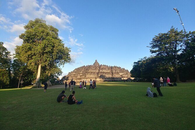 Borobudur Full Climb Up And Prambanan All Inclusive Private Tour - What’s included in the price—and what you still need to cover