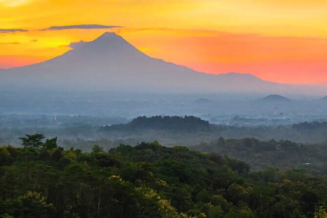 Borobudur, Prambanan, Bromo, & Ijen (Private car) - Day 3: Bromo Sunrise, Sand-Sea Views, and the 4x4 Jeep Lift