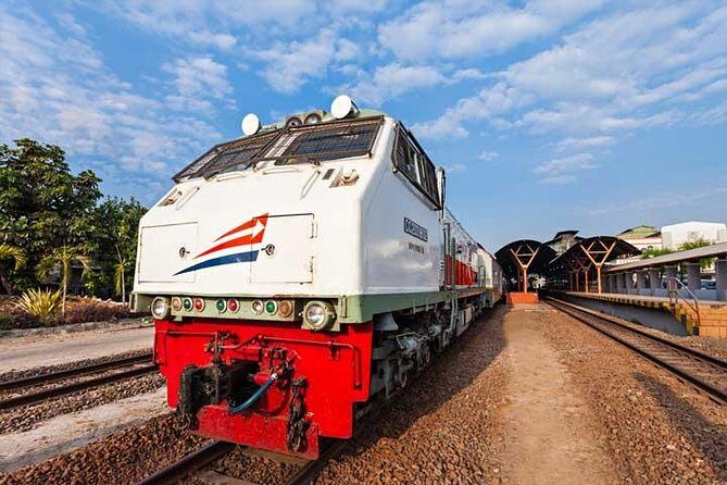 Borobudur & Prambanan in Yogyakarta, train to Malang, hike Bromo & Ijen // 4D3N - The first-class train to Malang: less hassle, more sleep