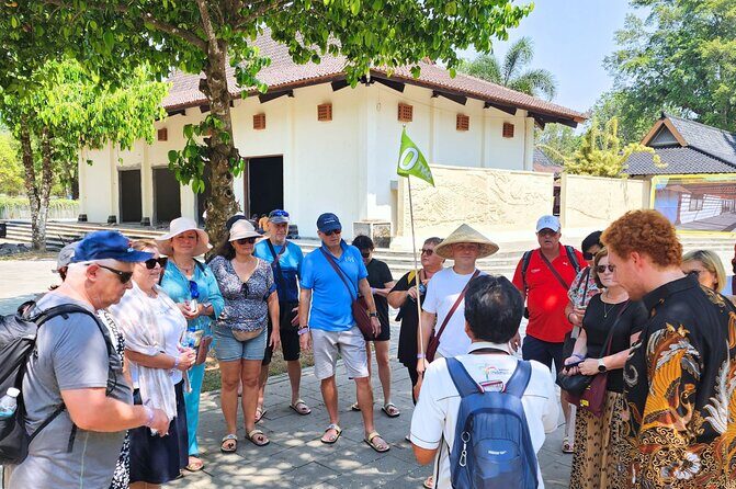 Borobudur & Prambanan Private Tour with Climb-Up Access Included - The 8–9 hour timing: how the day usually flows