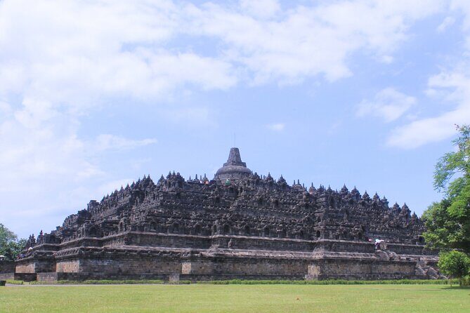 Borobudur & Prambanan Private Tour with Climb-Up Access Included - Prambanan Temple Complex: space to wander, with optional guidance