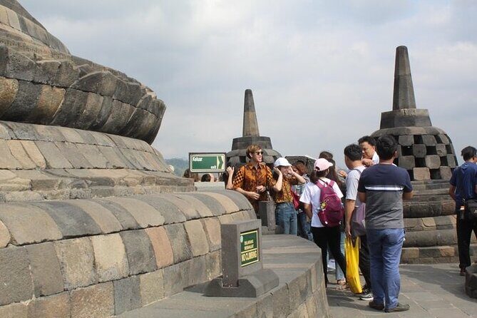 Borobudur Prambanan Sharing Tour - Stop 1: Borobudur Temple and how to enjoy it without rushing
