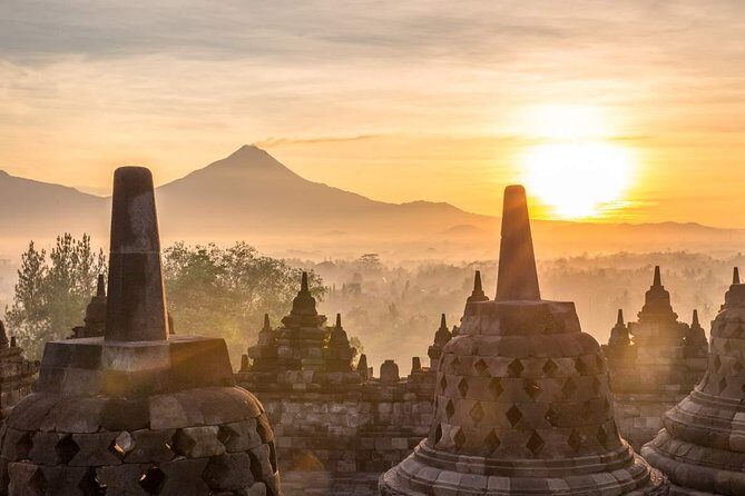 Borobudur Sunrise And Prambanan Temples Tour (PRIVATE TOUR) - Why this 3:30 a.m. start works for Borobudur sunrise