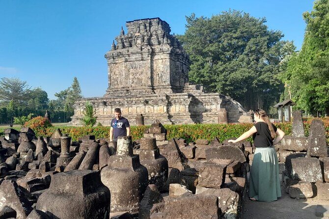 Borobudur Sunrise from Setumbu Hill and Great temples tour - Borobudur Morning: World Heritage, a Guide if You Want It, and Climbing Costs