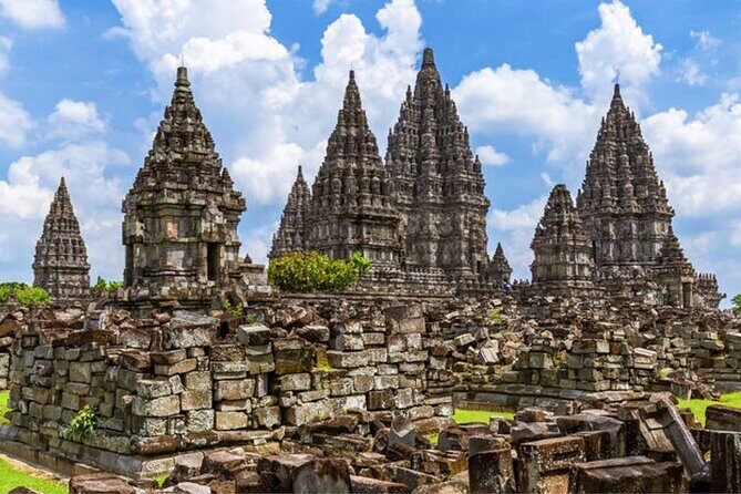 Borobudur Sunrise, Mt. Merapi & Prambanan Day Tour with Entry Fee - Price and Logistics: Is $85 Actually Fair Value?
