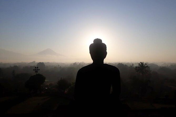 Borobudur Sunrise Tour-Special Package - Mendut Temple: a shorter stop that anchors the bigger context