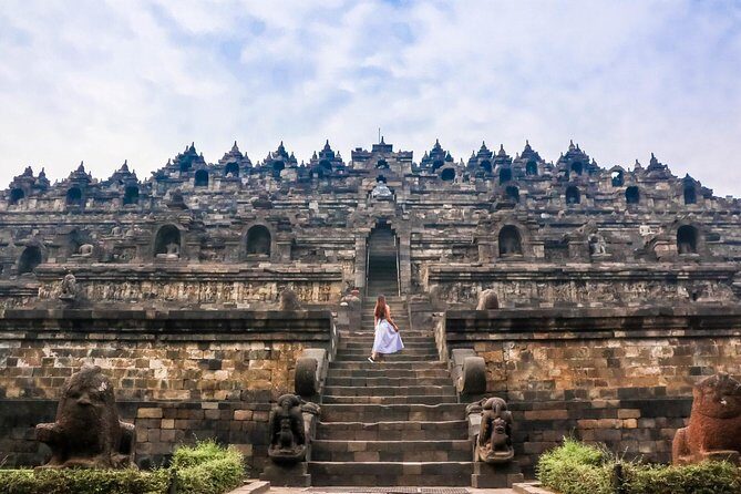Borobudur Temple Half Day Tour from Yogyakarta - Mendut and Pawon: why two shorter stops add real meaning