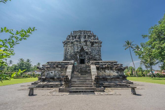 Borobudur Temple Half Day Tour from Yogyakarta - What the guide setup gives you (and what it doesn’t)