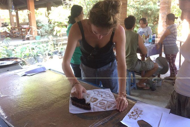 Borobudur: Village Tour with Pottery and Tofu Making - Batik practice in Tingal Wanurejo: learn the patterns, then try them