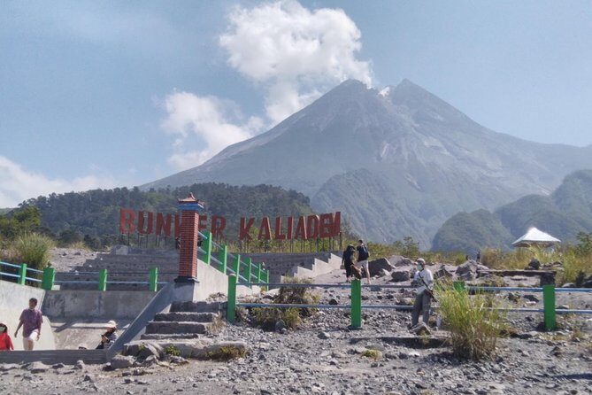 Borobudur(climb up), Merapi Volcano and Prambanan Temple Tour - Prambanan Temples: Hindu Architecture With Room for More Meaning