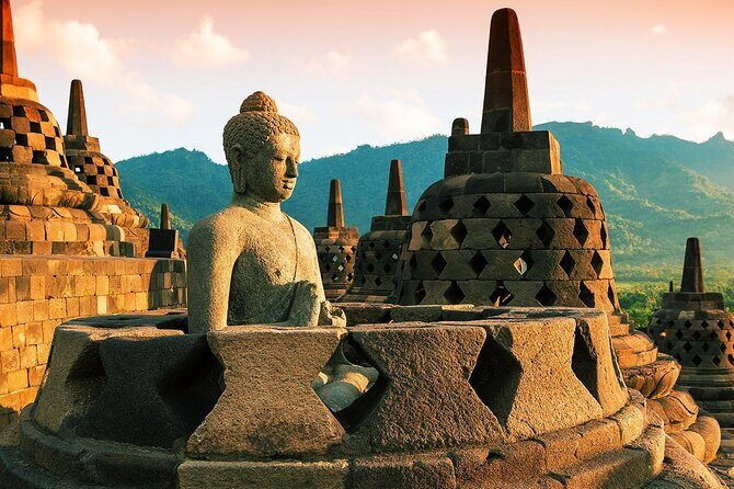 From Yogyakarta: Borobudur &Prambanan-Bromo-Waterfall-Ijen 6 Days - Day 1: Borobudur sunrise timing, Merapi off-road, then Prambanan