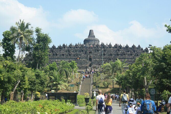 Merapi Jeep Sunrise, Borobudur Climb Up, Prambanan Temple Tour - Should You Book This Merapi Jeep Sunrise + Borobudur + Prambanan Day?