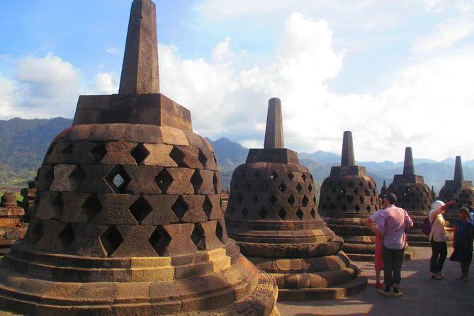 Punthuk Setumbu Sunrise, Borobudur Temple & Merapi Lava Tours - Punthuk Setumbu Sunrise: Be early, then stop rushing