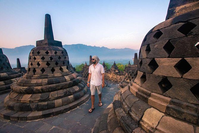 Punthuk Setumbu Sunrise, Borobudur Temple & Merapi Lava Tours - The Borobudur “pair” stops: Pawon and Mendut for context