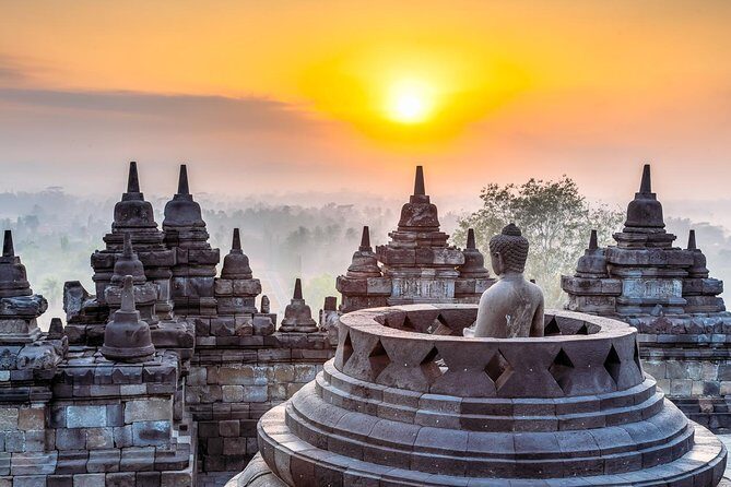 Punthuk Setumbu Sunrise, Borobudur Temple & Merapi Lava Tours - Borobudur at first light: Amazing views, but know the ticket limits