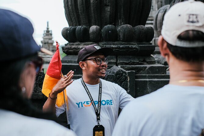 Yogyakarta Borobudur Climb Up And Prambanan Temples Sharing Tour - Borobudur and Prambanan in One Day: what you gain