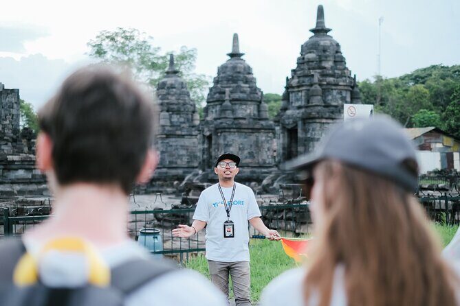 Yogyakarta Borobudur Climb Up And Prambanan Temples Sharing Tour - Stop 2: Prambanan Temples and how the Ramayana carvings land