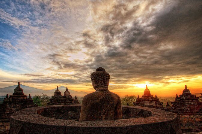 Yogyakarta: Borobudur Sunset Shared Guided Tour - The group size advantage (and who this tour fits best)