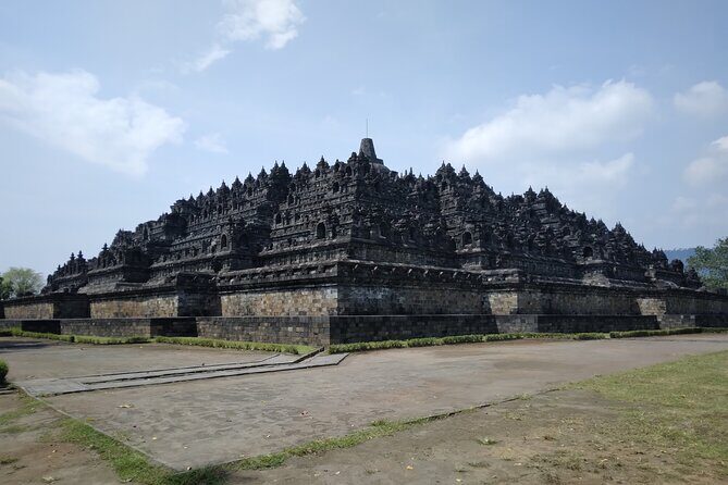 Yogyakarta: Borobudur Top Access & Prambanan Temple Private Tour - Candi Sewu as Your Monday Backup Plan