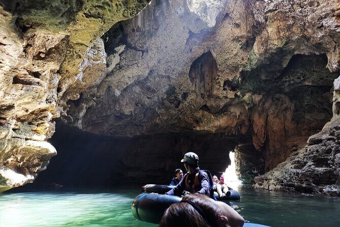 Yogyakarta Private Car Hire Driver with Costumized Tours - A private car in Yogyakarta: why it’s worth it